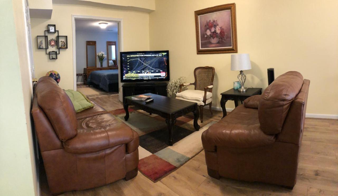 Two Bedroom Apartment In Single Family Home Fort Washington Eksteriør bilde